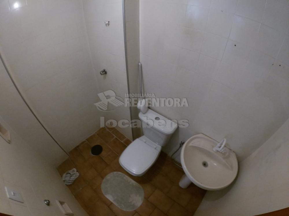 Alugar Apartamento / Padrão em São José do Rio Preto R$ 800,00 - Foto 21
