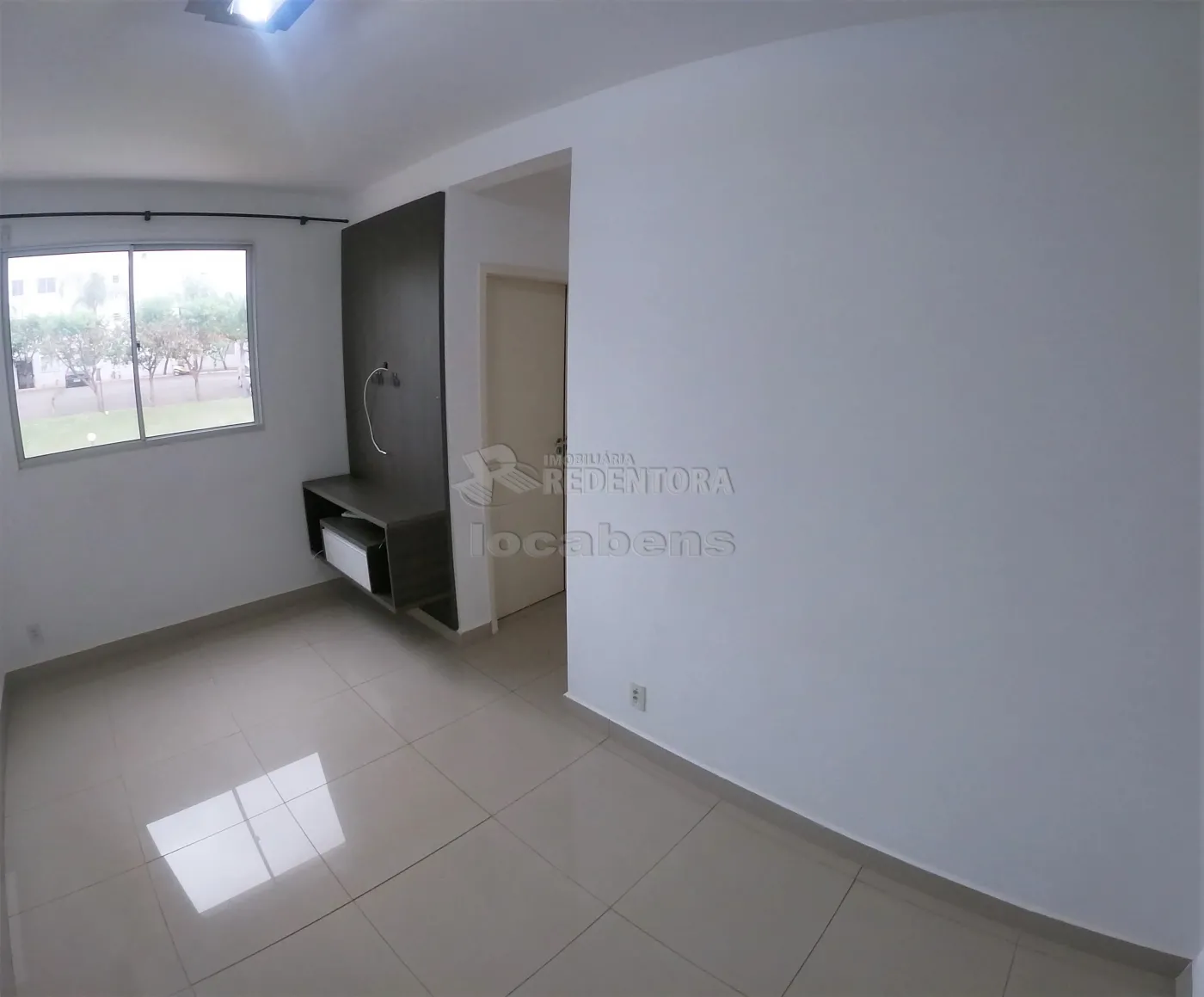 Alugar Apartamento / Padrão em São José do Rio Preto R$ 650,00 - Foto 2