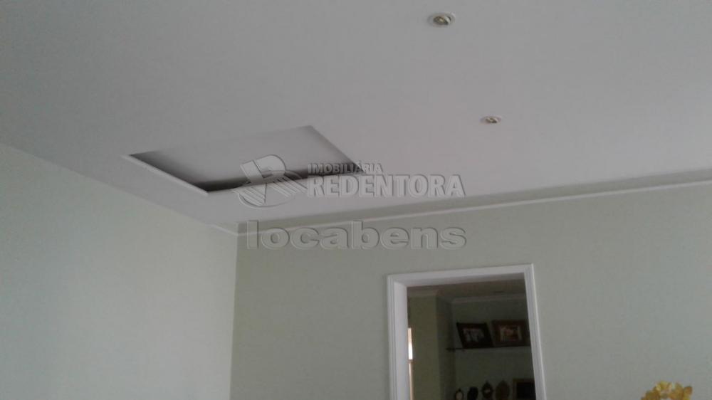 Alugar Apartamento / Padrão em São José do Rio Preto R$ 1.320,00 - Foto 3