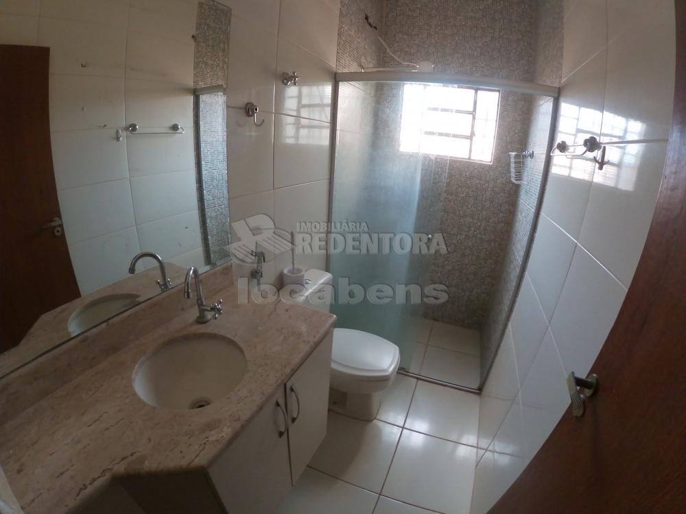 Alugar Casa / Padrão em São José do Rio Preto R$ 990,00 - Foto 12