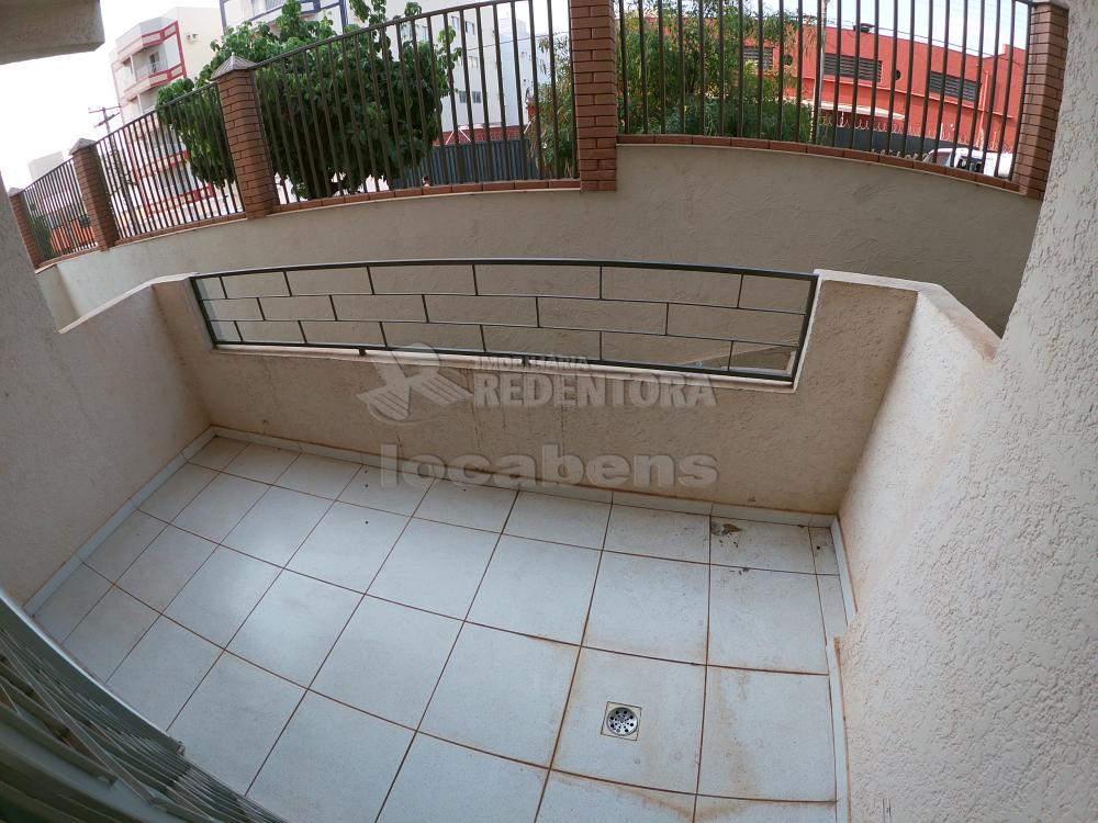 Alugar Apartamento / Padrão em São José do Rio Preto R$ 1.300,00 - Foto 2