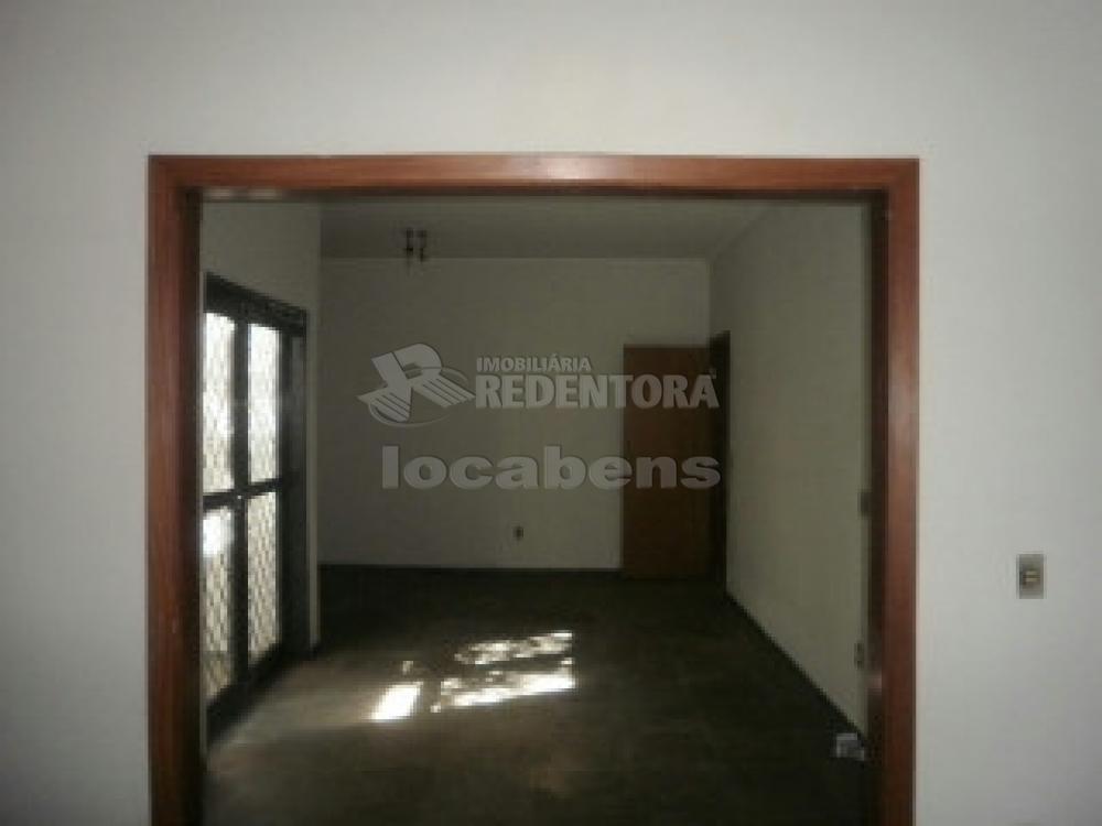 Alugar Casa / Padrão em São José do Rio Preto R$ 1.385,00 - Foto 7