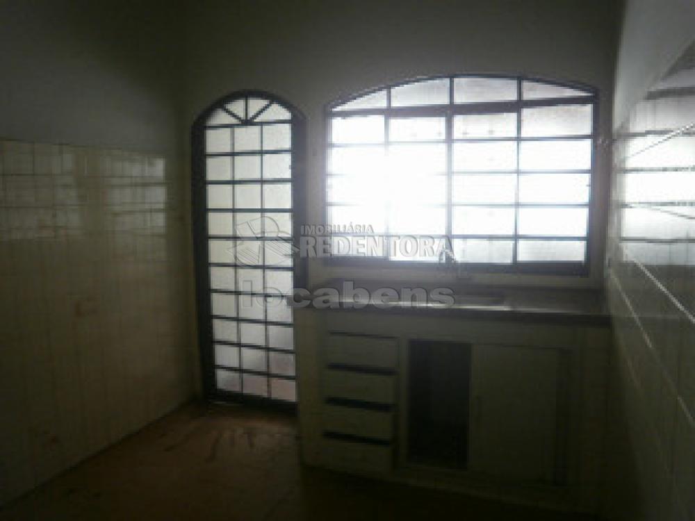 Alugar Casa / Padrão em São José do Rio Preto R$ 1.385,00 - Foto 9