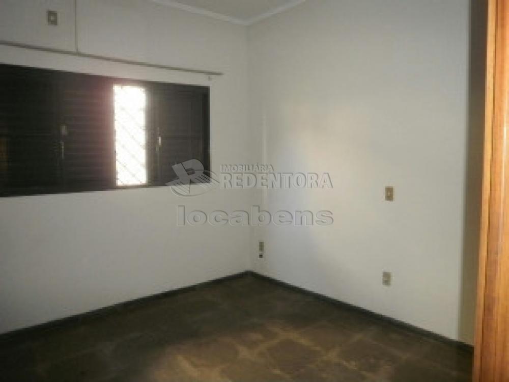 Alugar Casa / Padrão em São José do Rio Preto R$ 1.385,00 - Foto 18