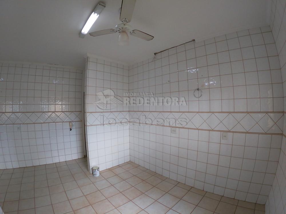 Alugar Casa / Padrão em São José do Rio Preto R$ 2.900,00 - Foto 10