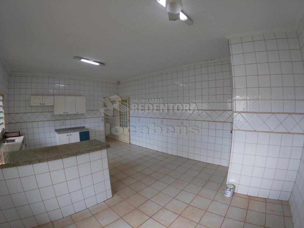 Alugar Casa / Padrão em São José do Rio Preto R$ 2.900,00 - Foto 11