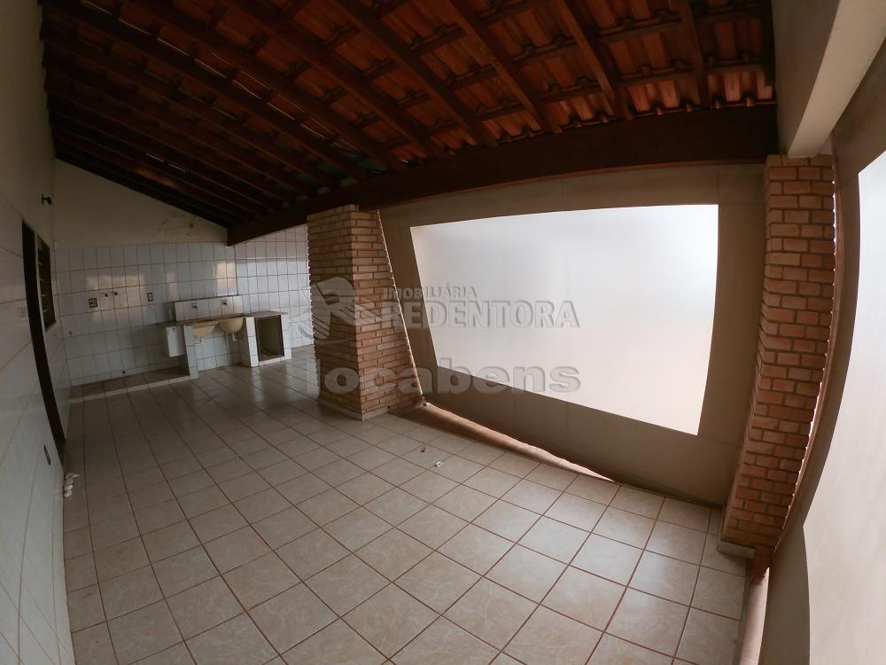 Alugar Casa / Padrão em São José do Rio Preto R$ 1.500,00 - Foto 17