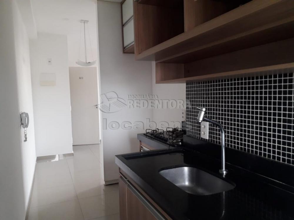 Alugar Apartamento / Padrão em São José do Rio Preto R$ 990,00 - Foto 7