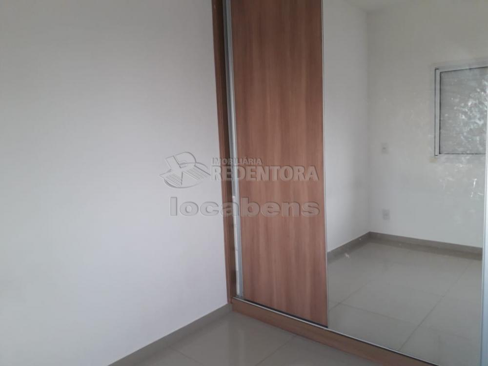 Alugar Apartamento / Padrão em São José do Rio Preto R$ 990,00 - Foto 9