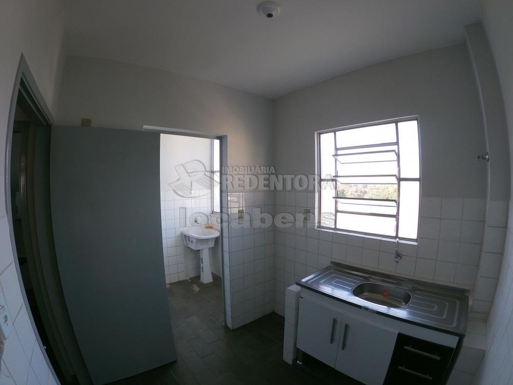 Alugar Apartamento / Padrão em São José do Rio Preto R$ 550,00 - Foto 6