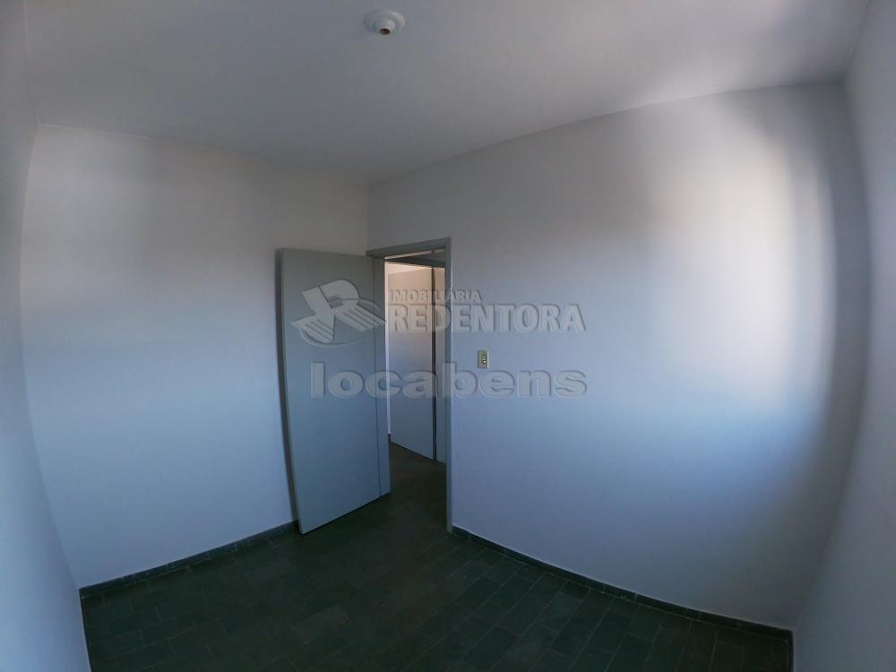 Alugar Apartamento / Padrão em São José do Rio Preto R$ 550,00 - Foto 17