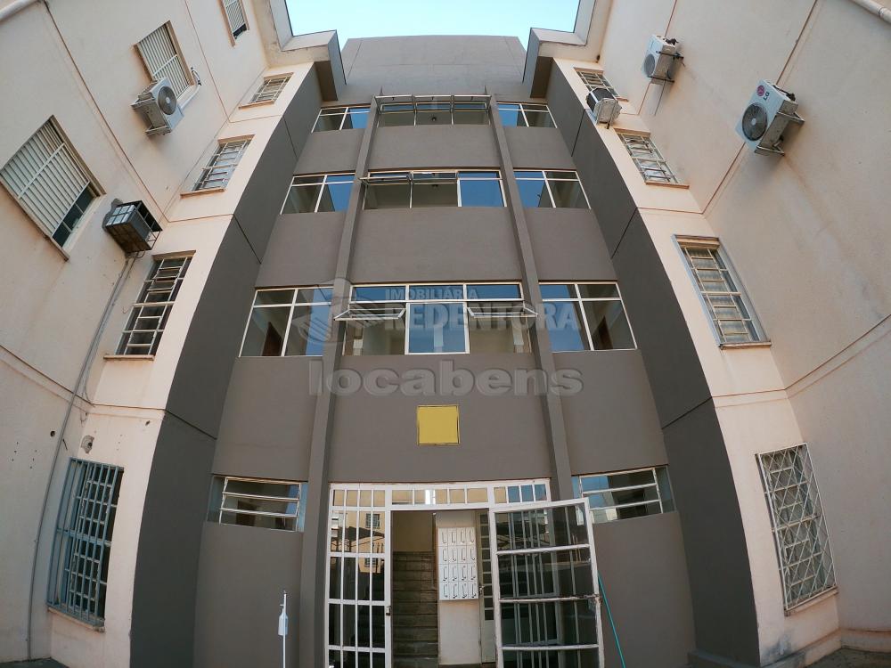 Alugar Apartamento / Padrão em São José do Rio Preto R$ 550,00 - Foto 18