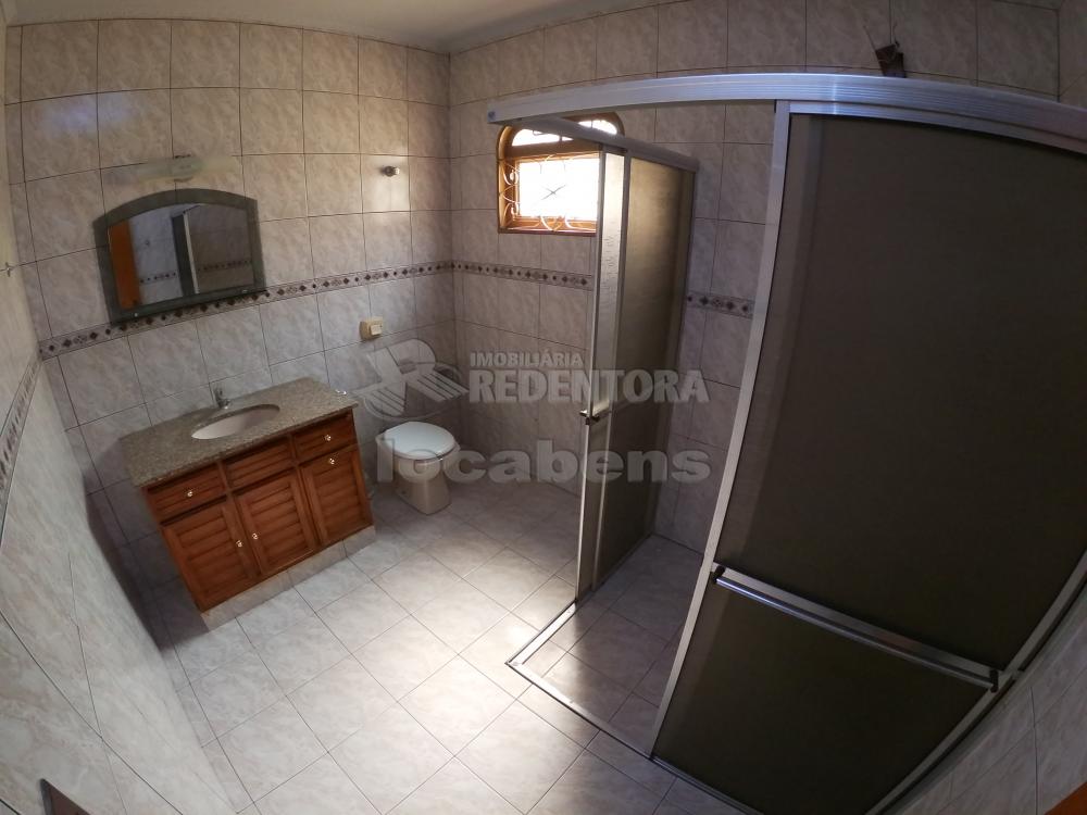 Alugar Casa / Padrão em São José do Rio Preto R$ 1.300,00 - Foto 14