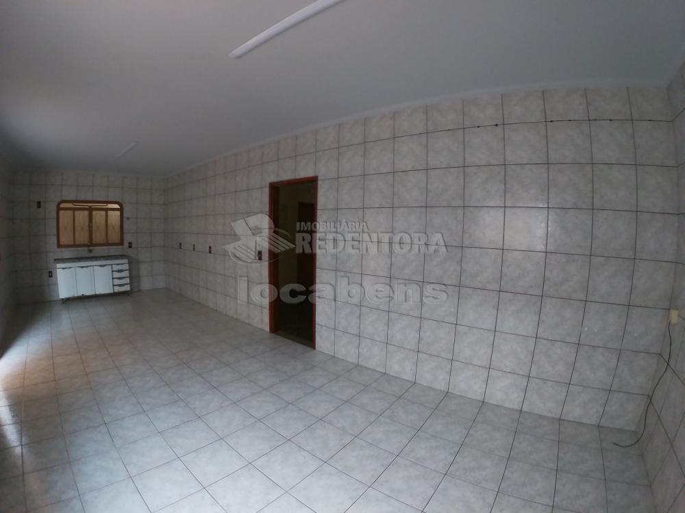 Alugar Casa / Padrão em São José do Rio Preto R$ 1.300,00 - Foto 22