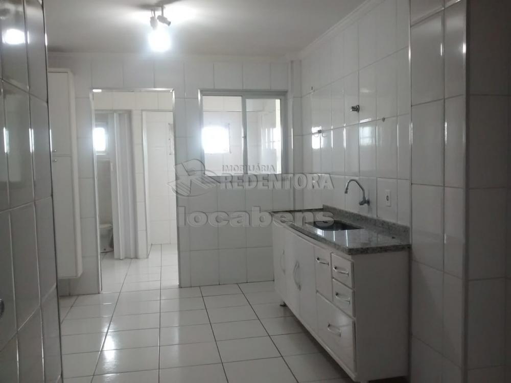 Alugar Apartamento / Padrão em São José do Rio Preto R$ 980,00 - Foto 12