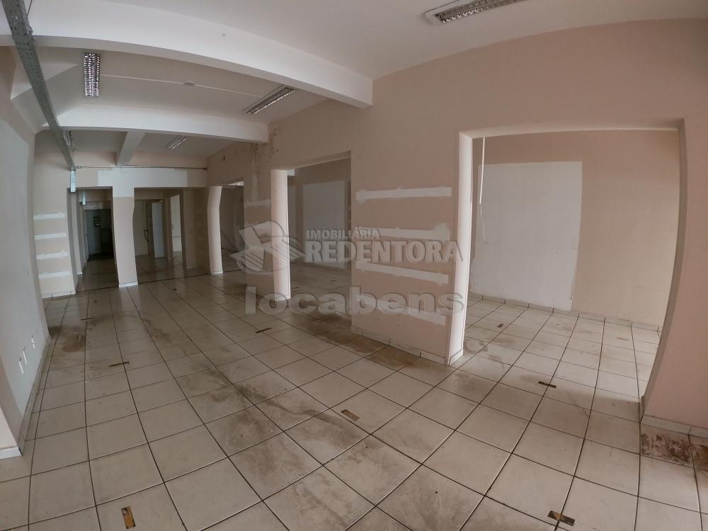 Alugar Comercial / Salão em São José do Rio Preto R$ 3.700,00 - Foto 6