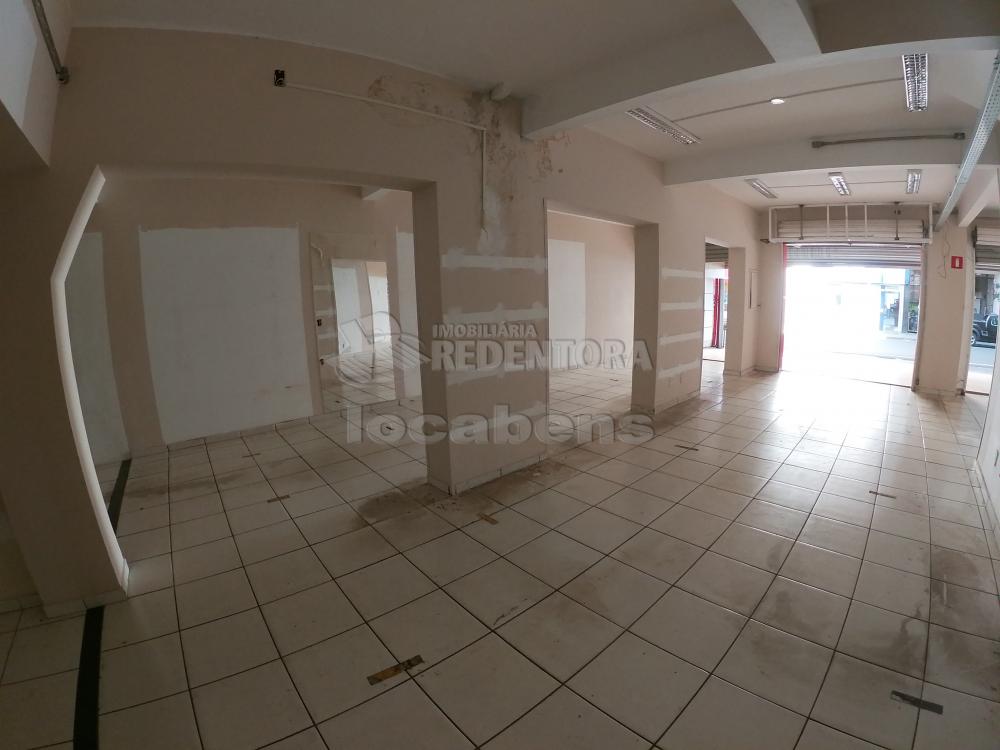 Alugar Comercial / Salão em São José do Rio Preto R$ 3.700,00 - Foto 7