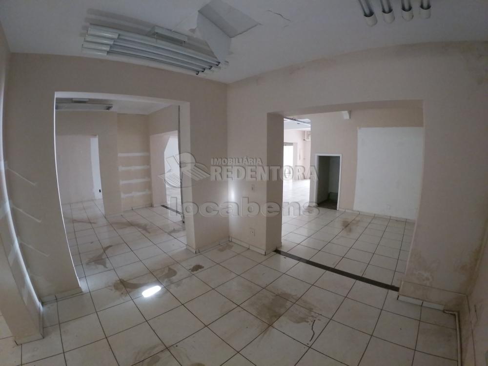 Alugar Comercial / Salão em São José do Rio Preto R$ 3.700,00 - Foto 12