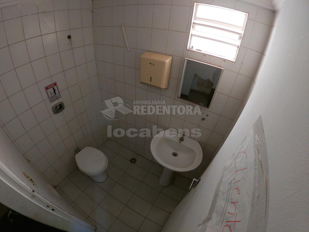 Alugar Comercial / Salão em São José do Rio Preto R$ 3.700,00 - Foto 16