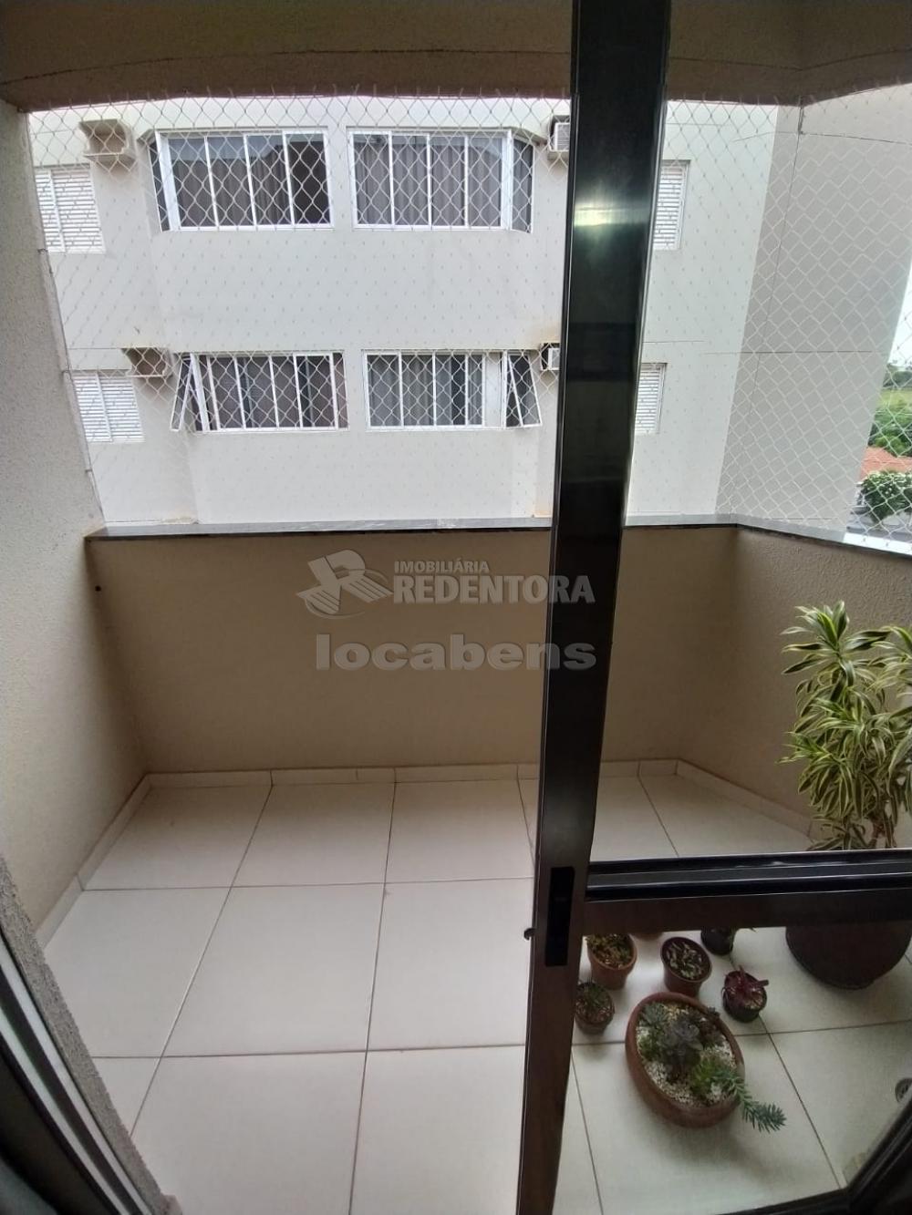 Comprar Apartamento / Padrão em São José do Rio Preto R$ 220.000,00 - Foto 4