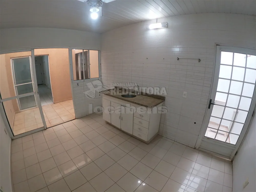 Alugar Casa / Condomínio em São José do Rio Preto R$ 900,00 - Foto 7