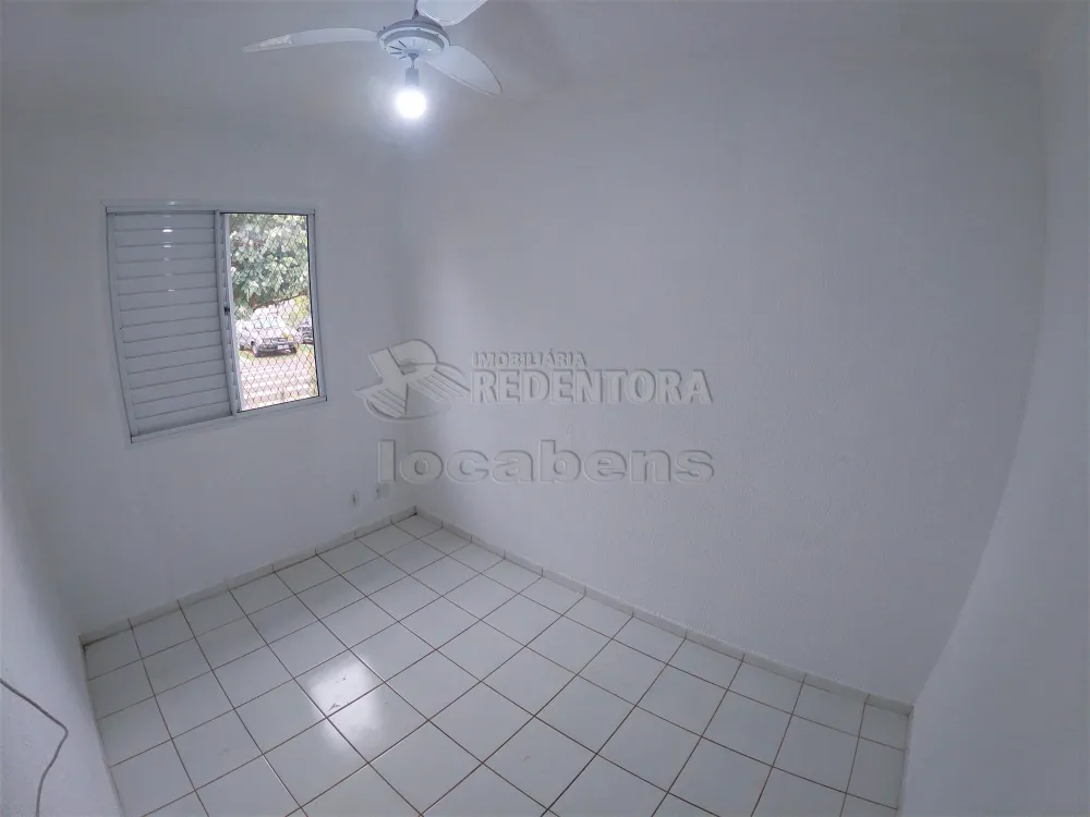 Alugar Casa / Condomínio em São José do Rio Preto R$ 900,00 - Foto 8