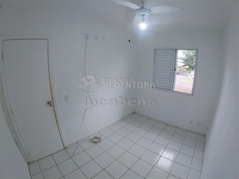 Alugar Casa / Condomínio em São José do Rio Preto R$ 900,00 - Foto 9