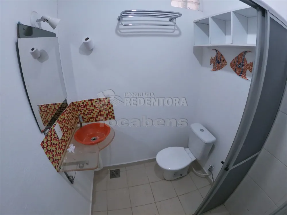 Alugar Casa / Condomínio em São José do Rio Preto R$ 900,00 - Foto 13