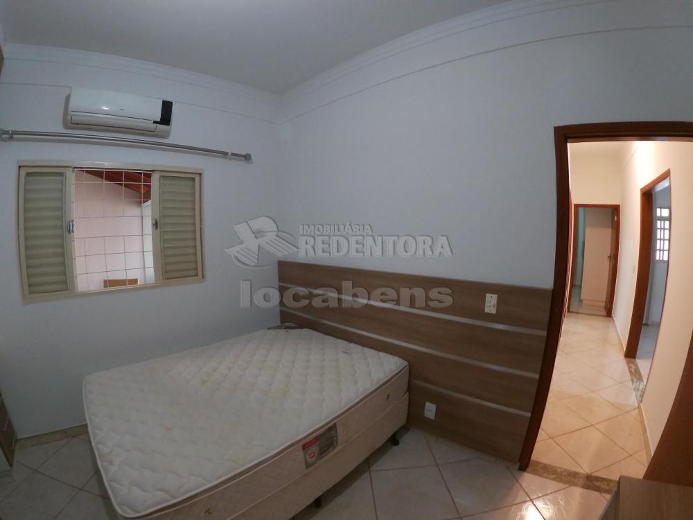 Alugar Casa / Padrão em São José do Rio Preto R$ 2.300,00 - Foto 7