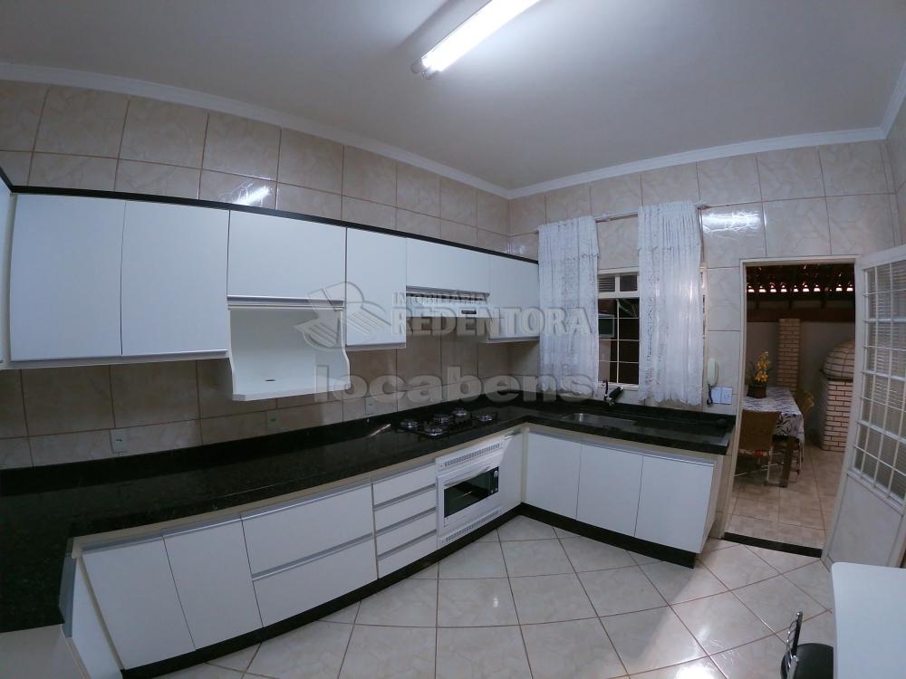 Alugar Casa / Padrão em São José do Rio Preto R$ 2.300,00 - Foto 16