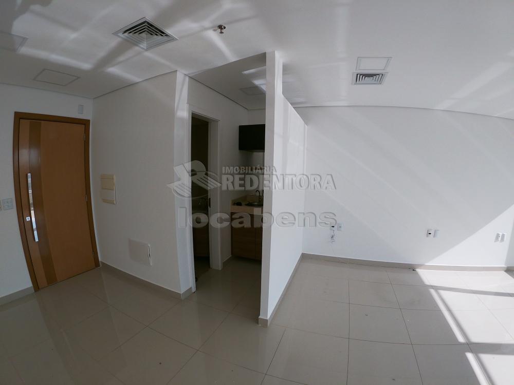 Alugar Comercial / Sala em São José do Rio Preto R$ 3.000,00 - Foto 6