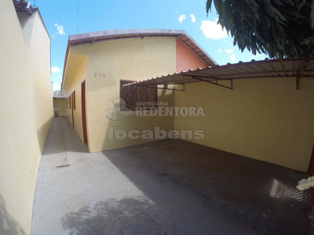 Alugar Casa / Padrão em São José do Rio Preto R$ 780,00 - Foto 3