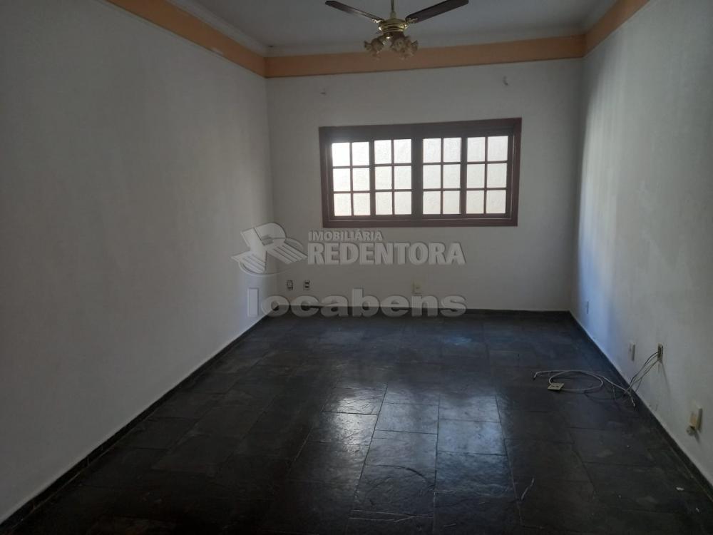 Alugar Casa / Padrão em São José do Rio Preto R$ 2.750,00 - Foto 7