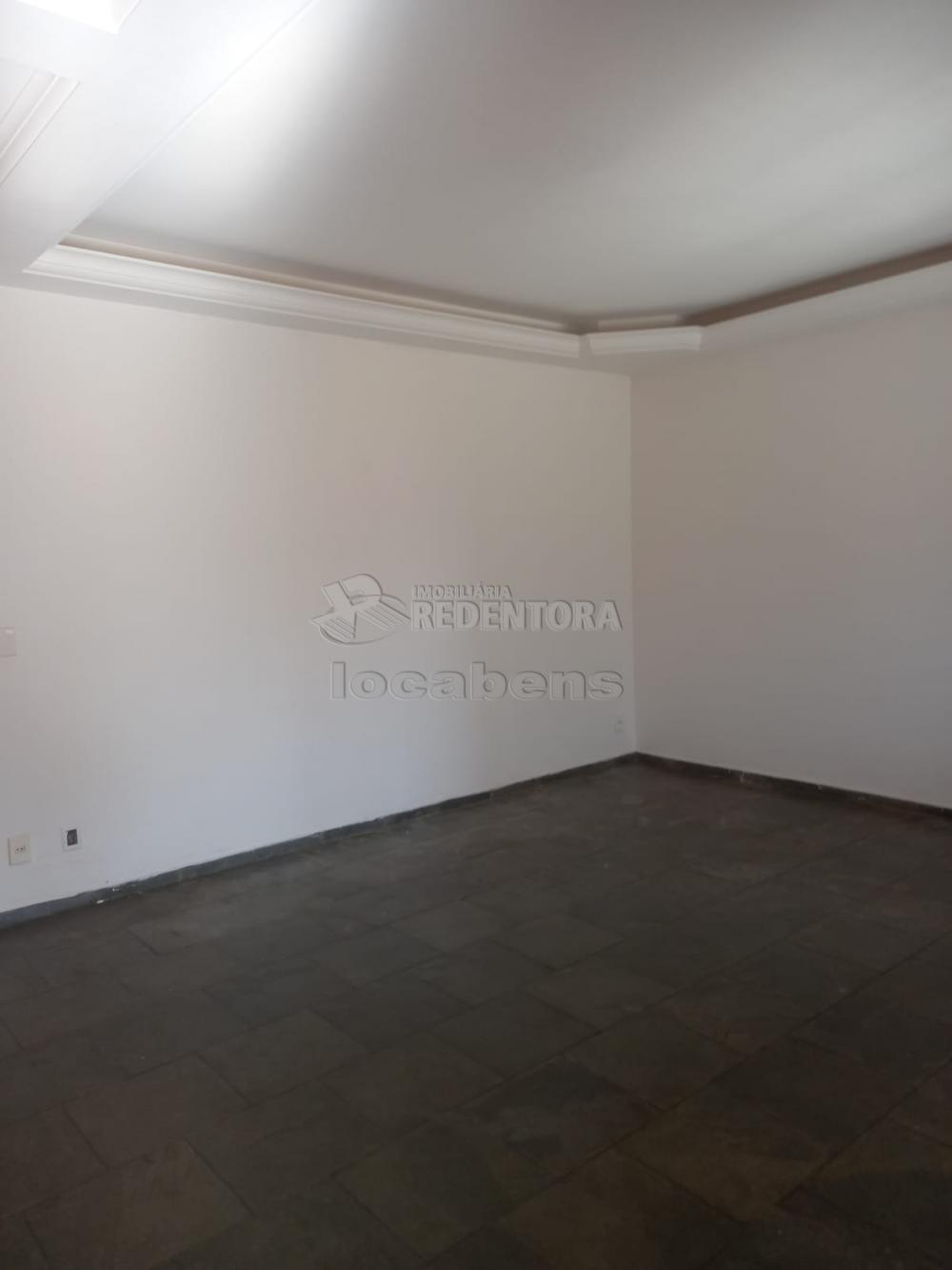 Alugar Casa / Padrão em São José do Rio Preto R$ 2.750,00 - Foto 9