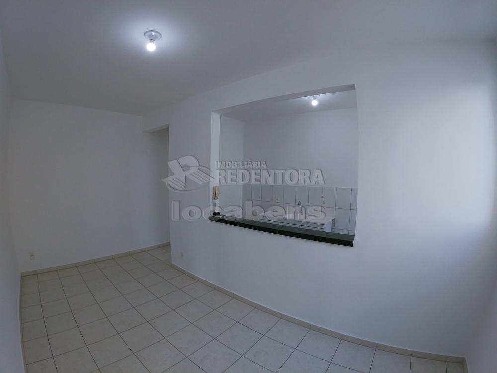 Alugar Apartamento / Padrão em São José do Rio Preto R$ 700,00 - Foto 4
