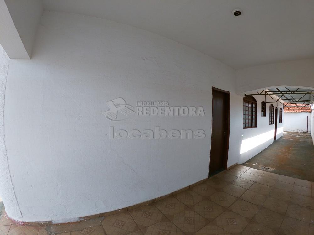 Alugar Casa / Padrão em São José do Rio Preto R$ 900,00 - Foto 2