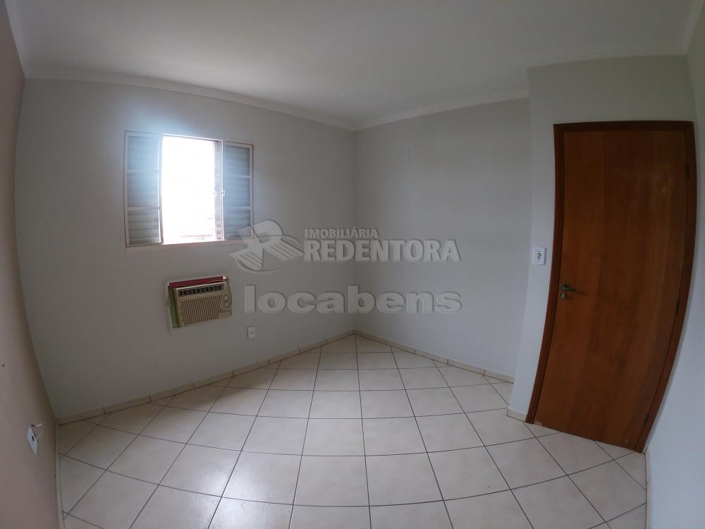 Alugar Apartamento / Padrão em São José do Rio Preto R$ 950,00 - Foto 8