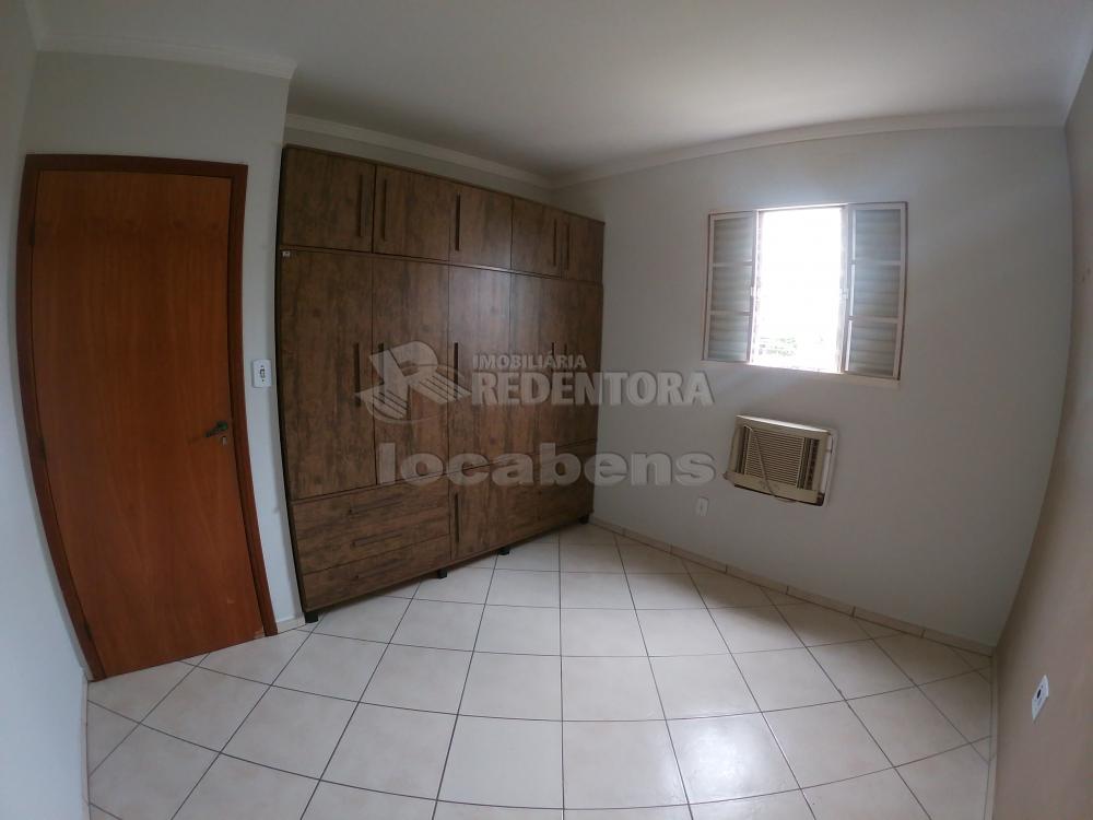 Alugar Apartamento / Padrão em São José do Rio Preto R$ 950,00 - Foto 12