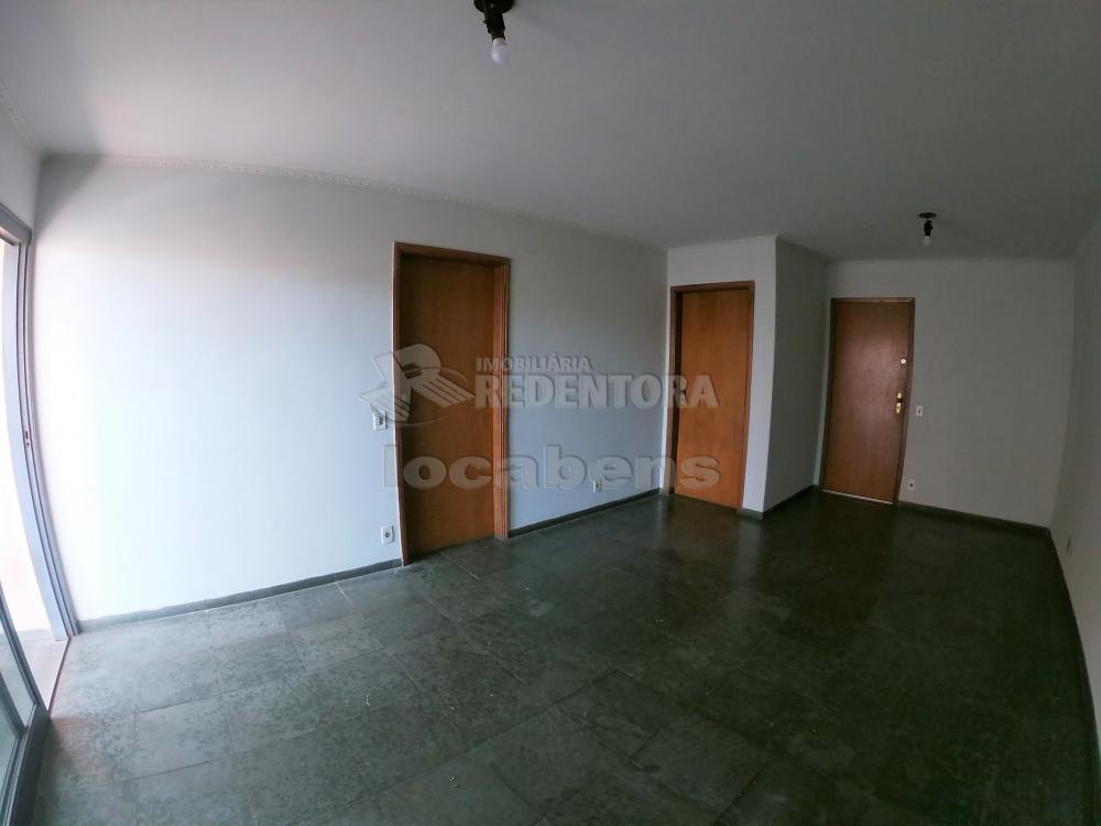 Alugar Apartamento / Padrão em São José do Rio Preto R$ 950,00 - Foto 3