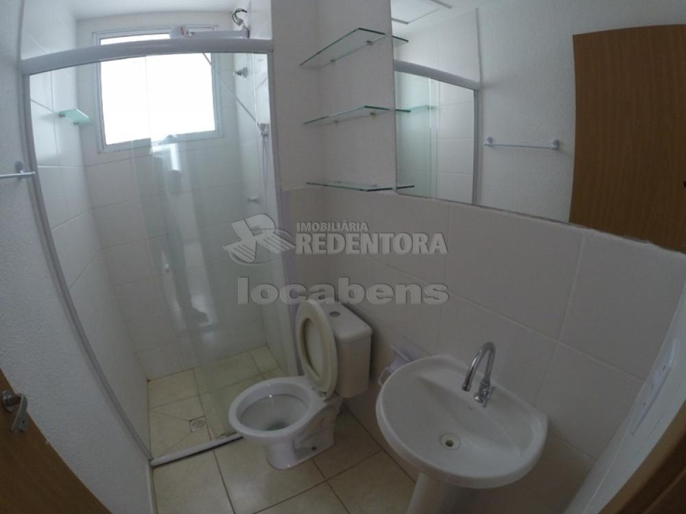 Alugar Apartamento / Padrão em São José do Rio Preto R$ 750,00 - Foto 8