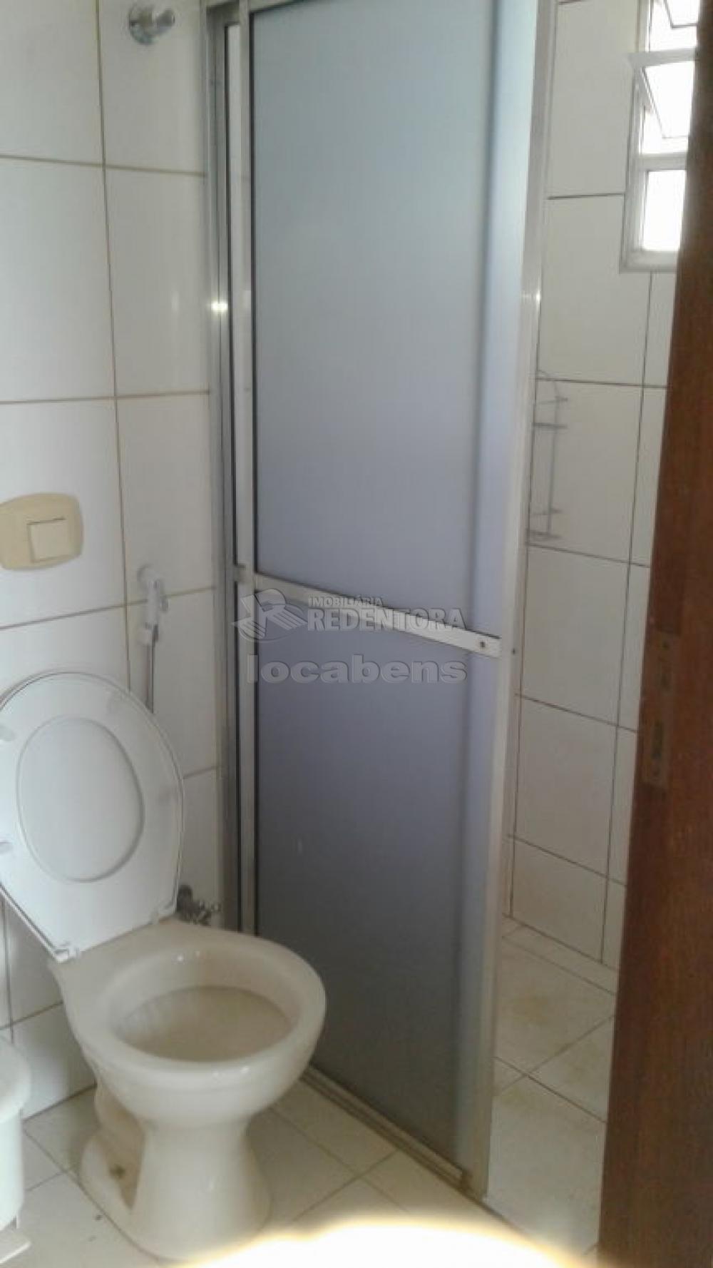 Alugar Apartamento / Padrão em São José do Rio Preto R$ 800,00 - Foto 15