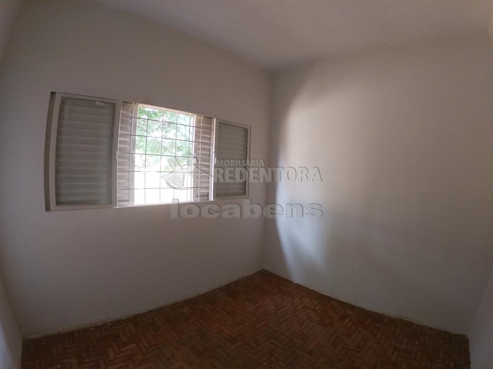 Alugar Casa / Padrão em São José do Rio Preto R$ 800,00 - Foto 10