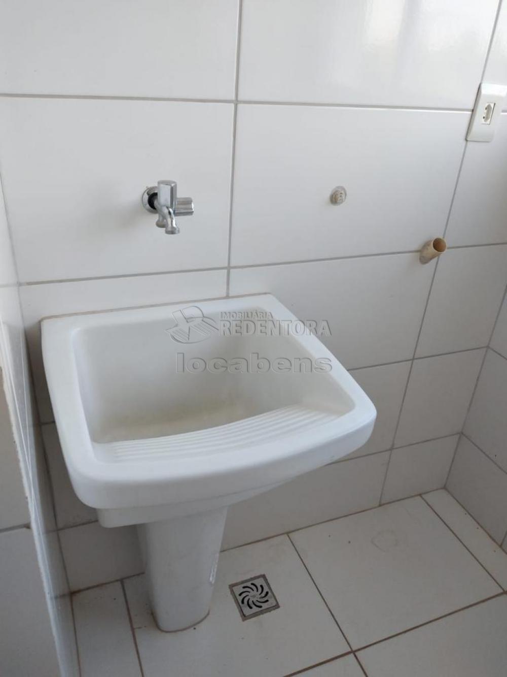 Alugar Apartamento / Padrão em São José do Rio Preto R$ 950,00 - Foto 10