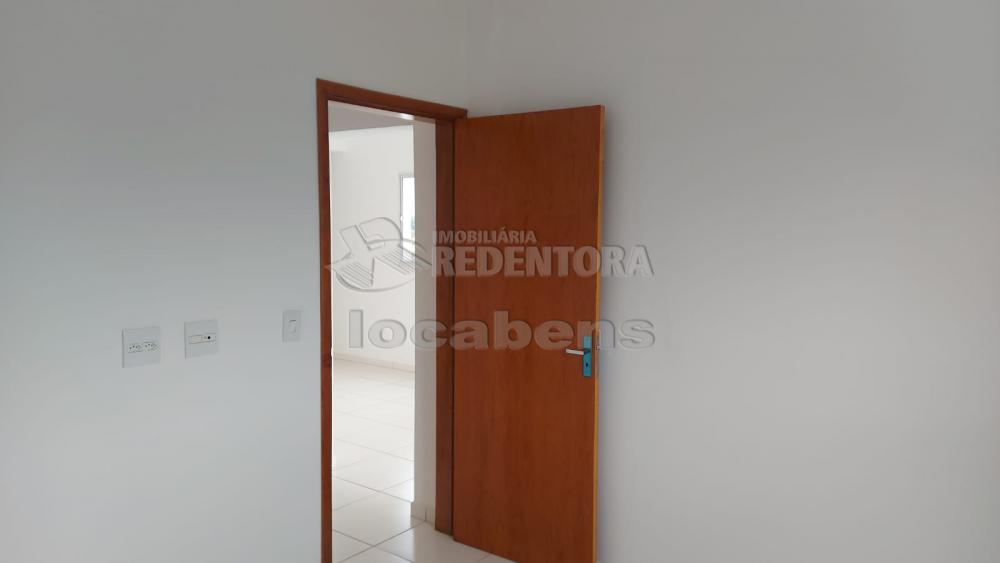 Alugar Apartamento / Padrão em São José do Rio Preto R$ 950,00 - Foto 15