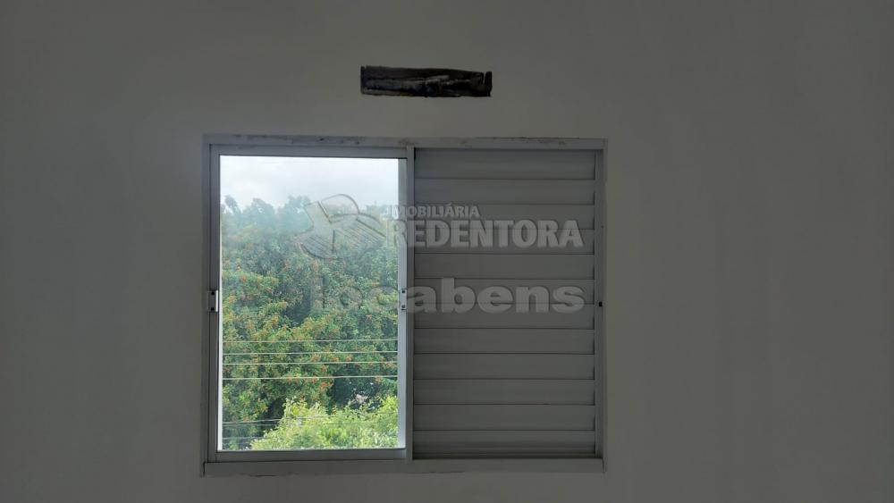 Alugar Apartamento / Padrão em São José do Rio Preto R$ 950,00 - Foto 17
