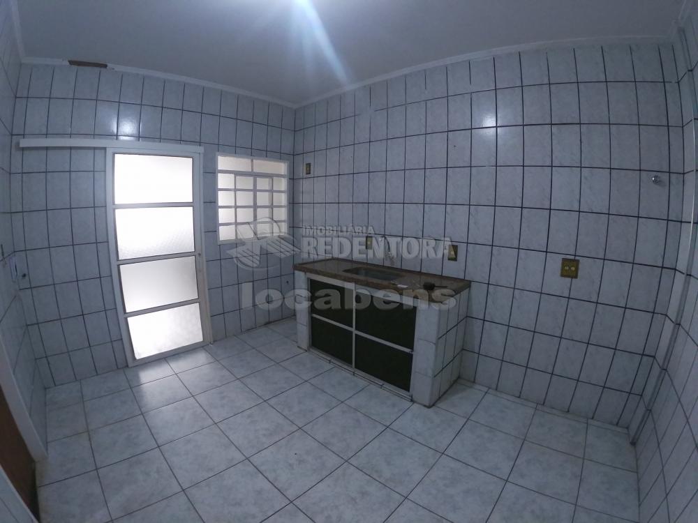 Alugar Apartamento / Padrão em São José do Rio Preto R$ 1.180,00 - Foto 7