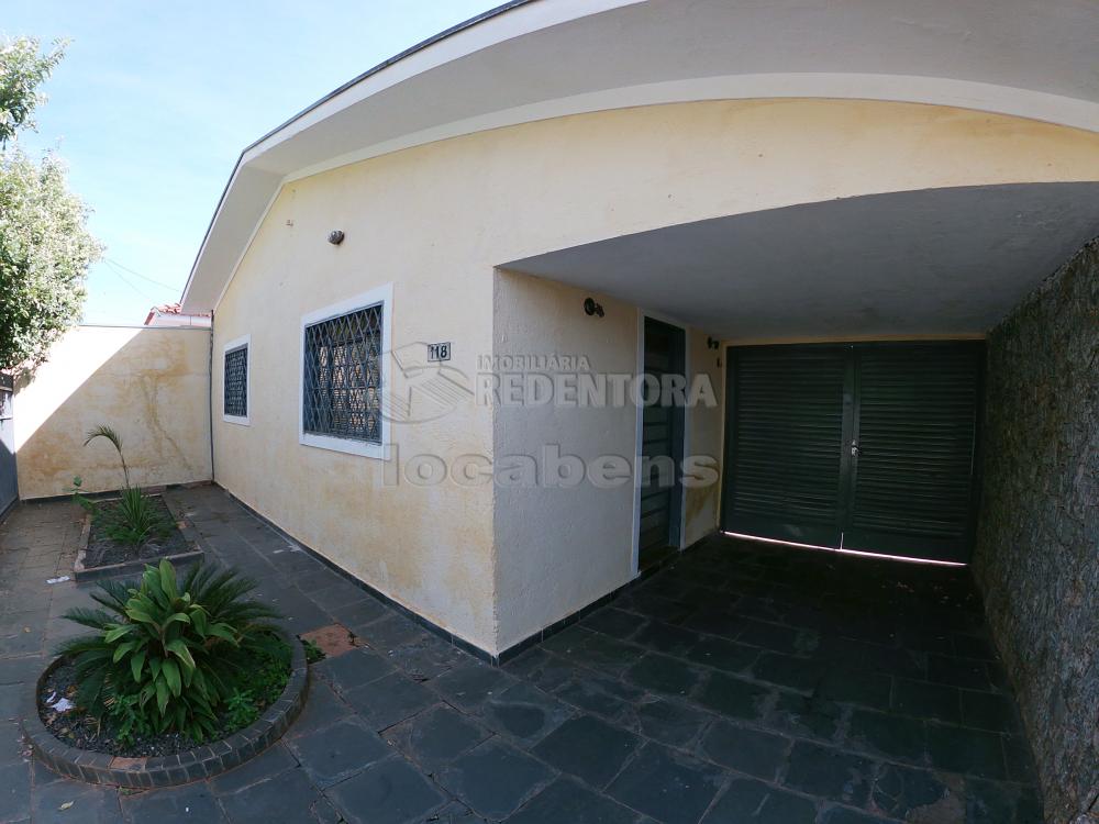 Alugar Casa / Padrão em São José do Rio Preto R$ 850,00 - Foto 1