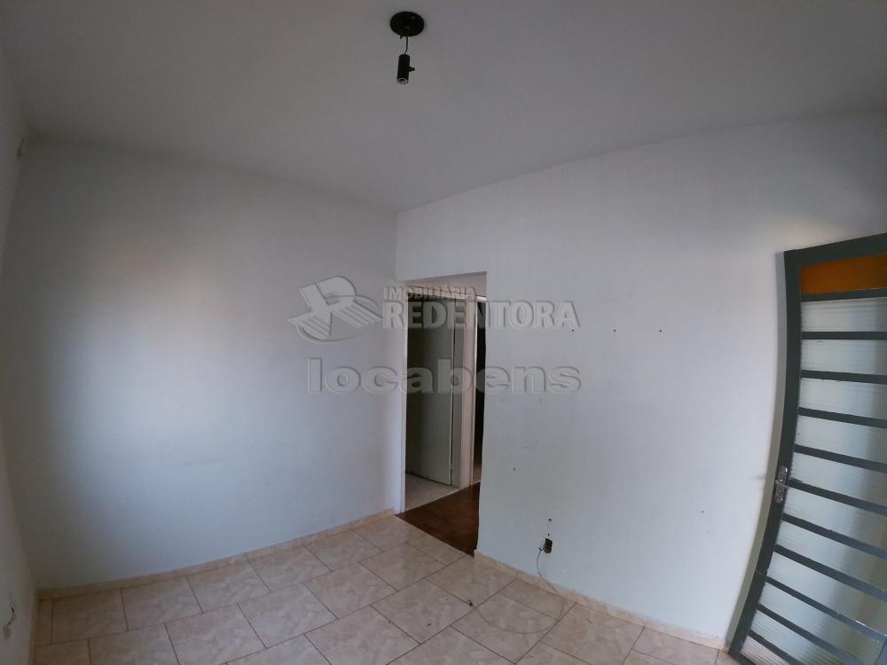 Alugar Casa / Padrão em São José do Rio Preto R$ 850,00 - Foto 3