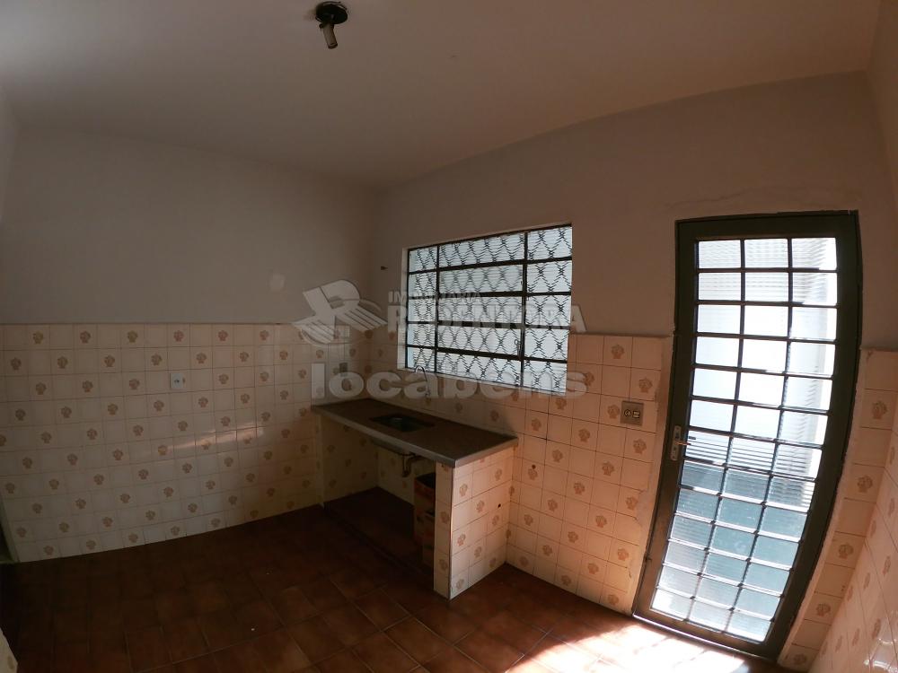 Alugar Casa / Padrão em São José do Rio Preto R$ 850,00 - Foto 7