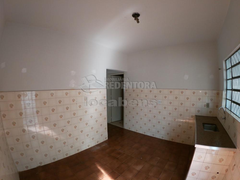 Alugar Casa / Padrão em São José do Rio Preto R$ 850,00 - Foto 8